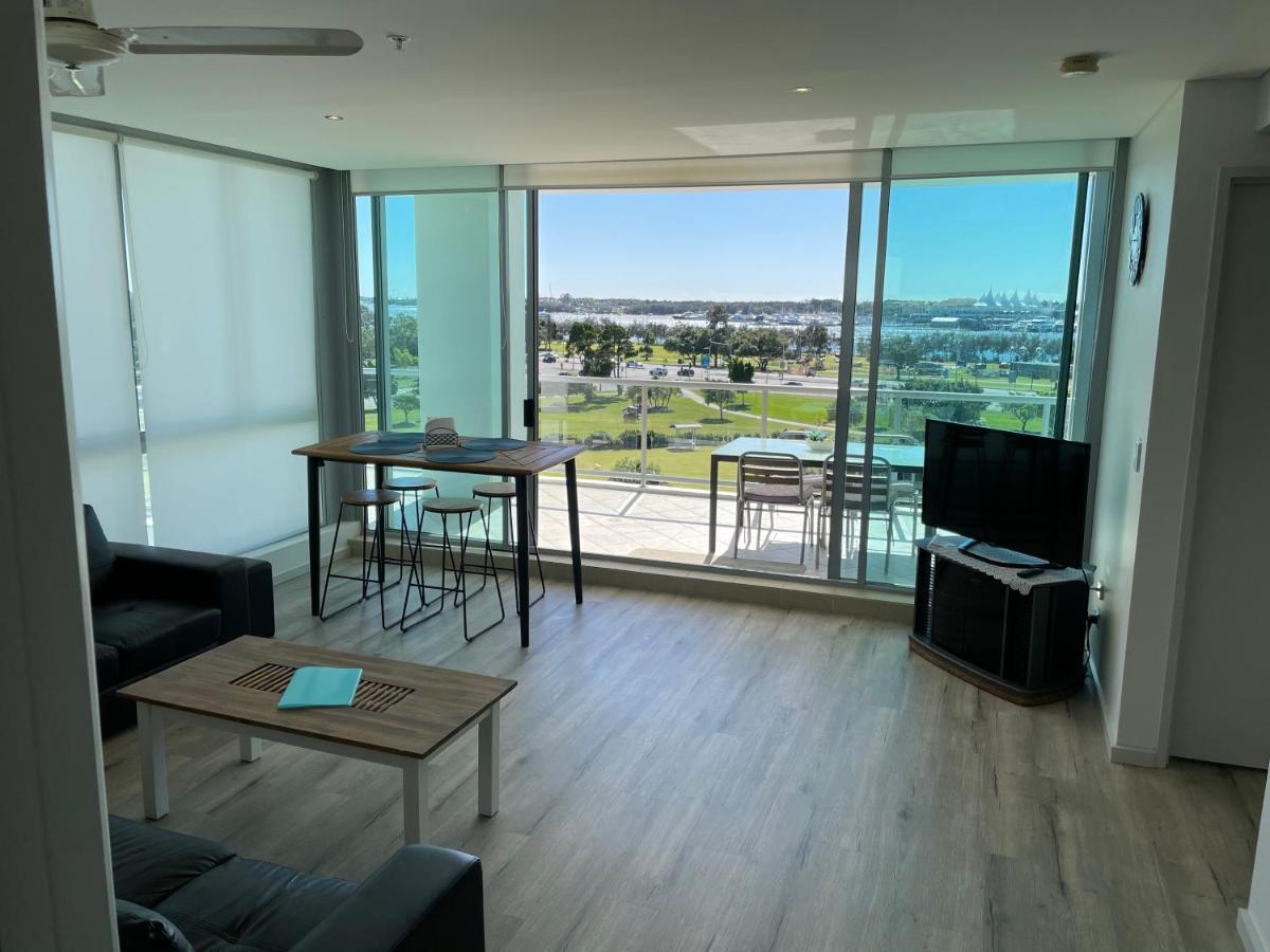 Marina ocean view Lägenhet Guldkusten Exteriör bild
